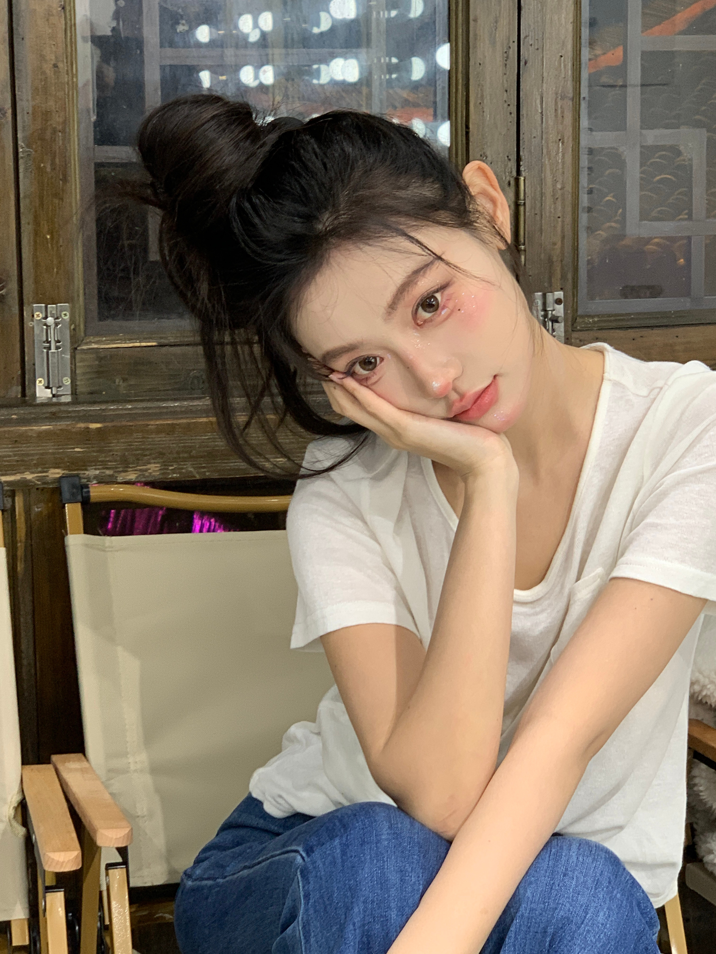 🐰第一次尝试网感妆容耶~很上镜显脸小 但我怎么这么看不习惯 老婆们喜欢哪种鸭 