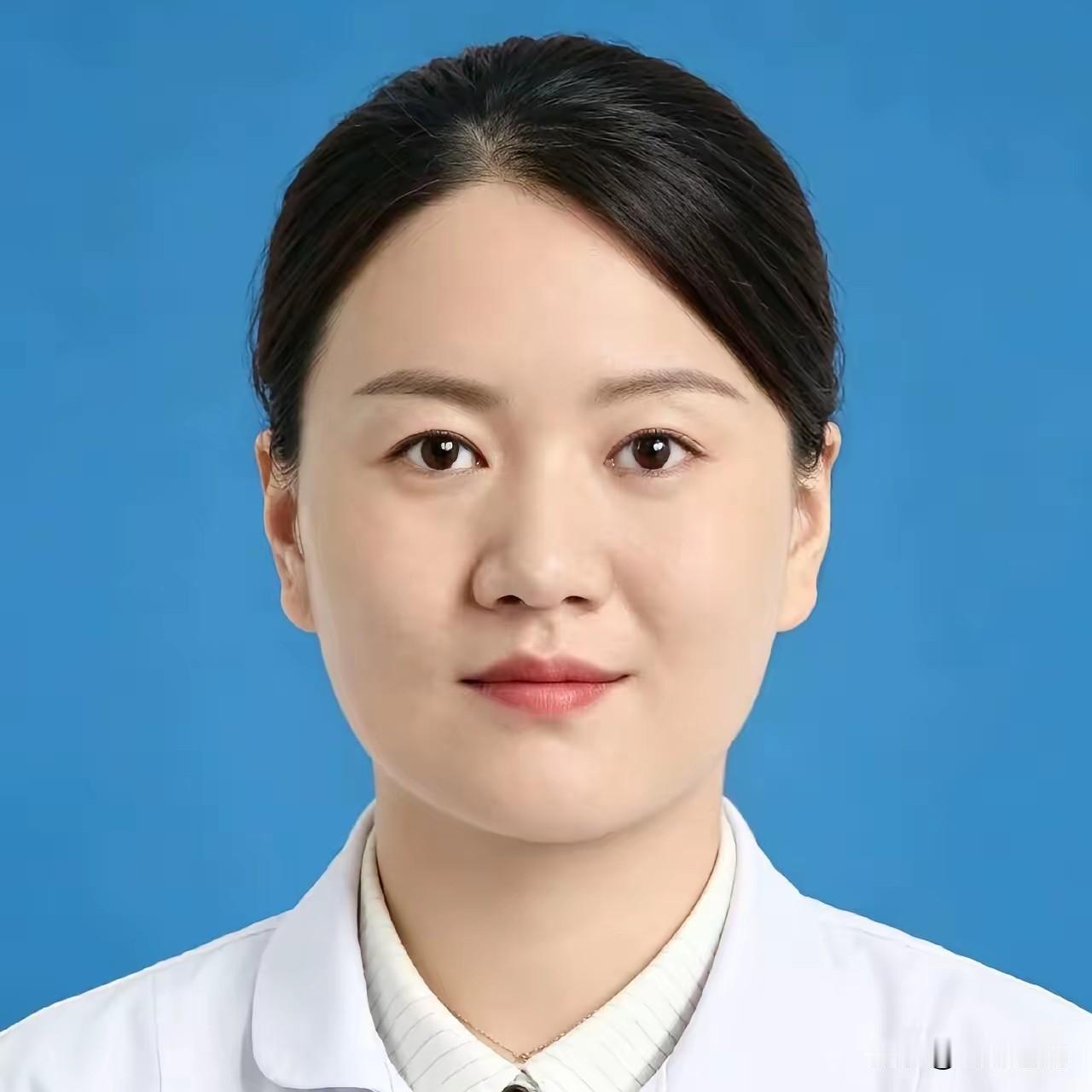 38岁河南女子丧夫后带11个月大幼子和婆婆闯上海，10年坚守成首批长护险护理员，