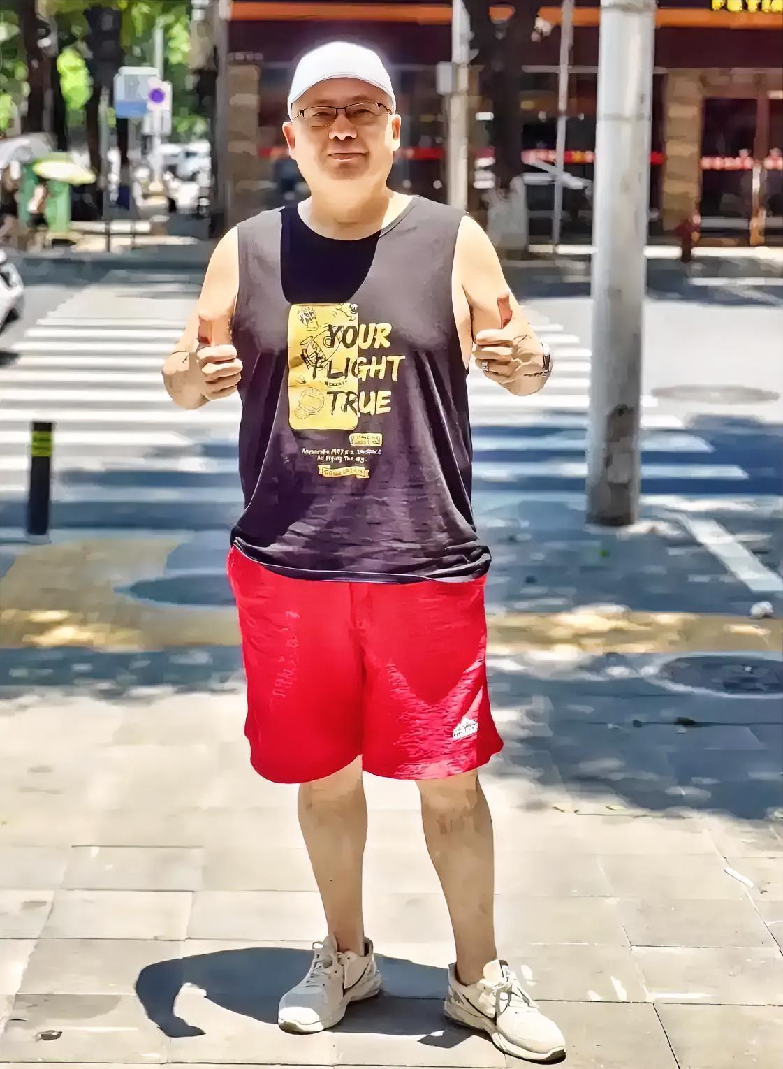 很多网友都问我，

老王啊，你现在63岁，一个人上没有老，下面又不带娃，你一天这
