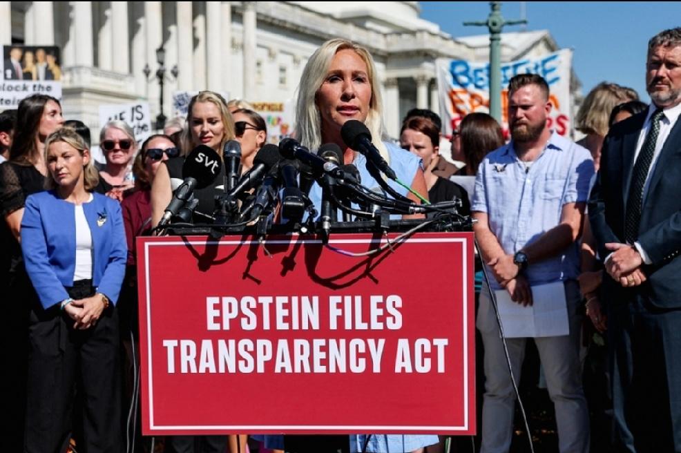 爱泼斯坦案就像一颗埋在欧美政坛的定时炸弹，现在已经炸得一片狼藉。2026年初30