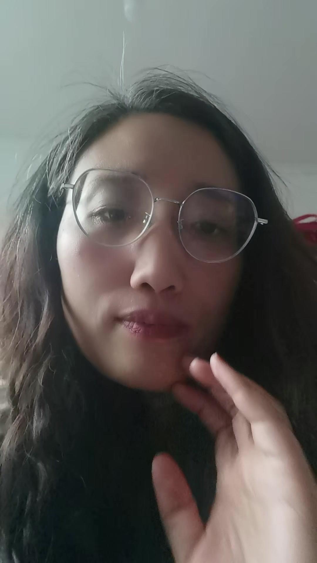 没抢到宇辉定制吐司的我破防了！昨天晚上蹲宇辉定制吐司，手速快的姐妹都晒单了，看得