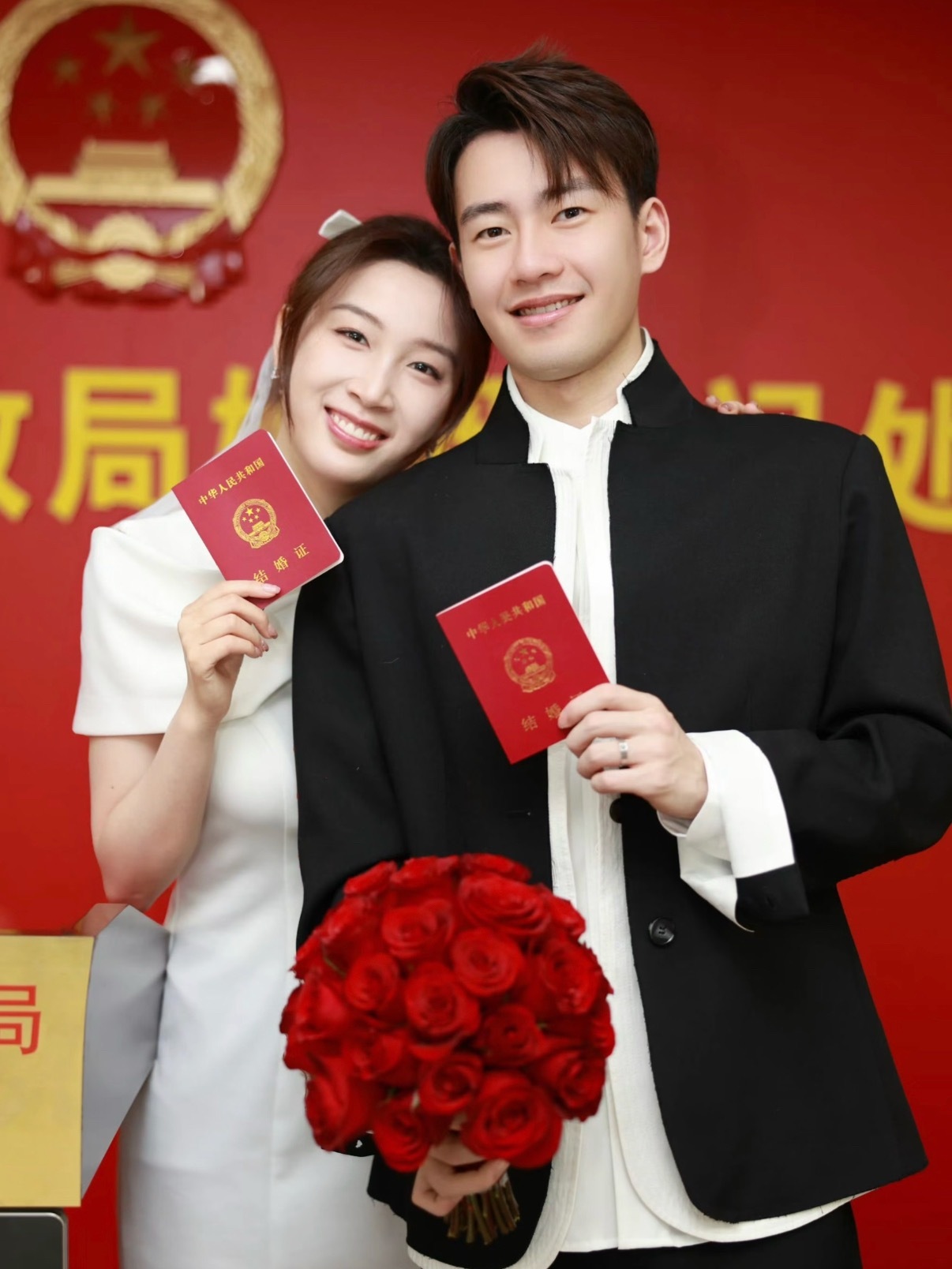 王昶钱天一结婚 2月7日王昶钱天一东城区民政局领证，官宣结婚！两人2024年恋情