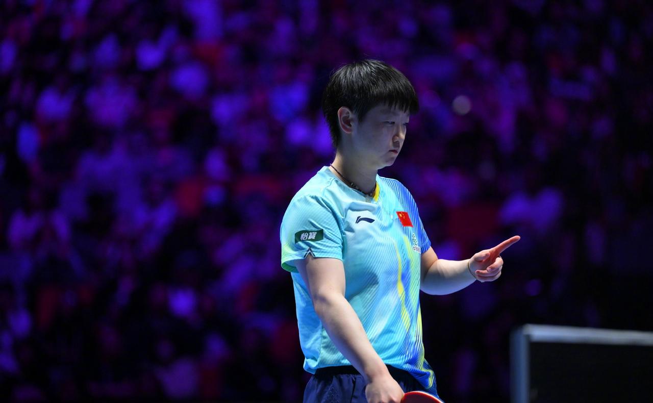 孙颖莎极限逆转、挽救2个赛点，艰难战胜高达，挺进世界杯四强！
孙颖莎的大心脏确实