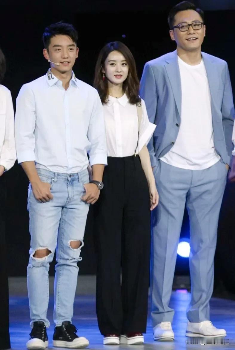 三位演员你了解吗？他们三位都是演技派，中间赵丽颖是影后获得者，右边刘烨是曾经的影