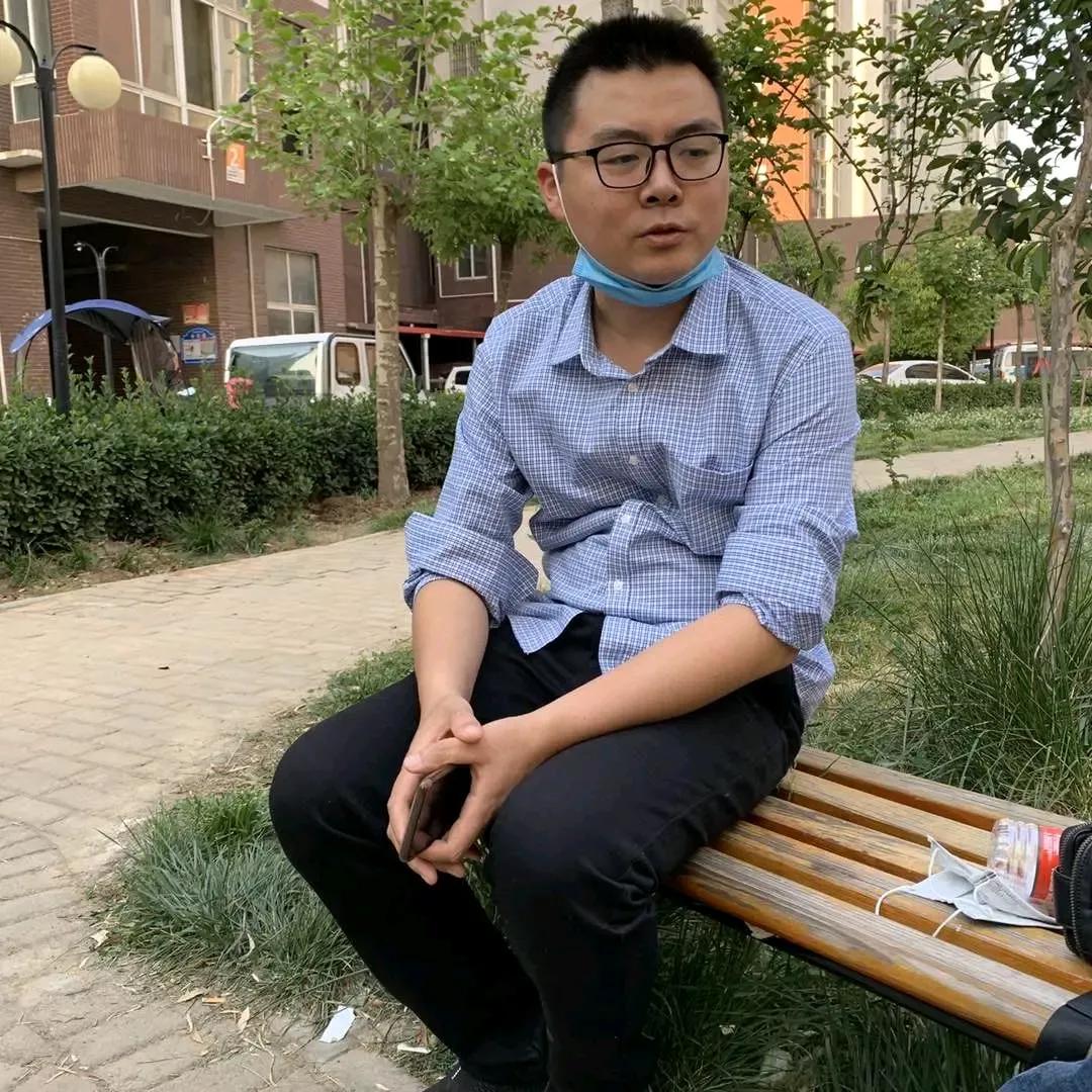 这个郭威是真的很傻，信不信，他最终可能会一无所有！

大家想想，杜新枝一直都防着