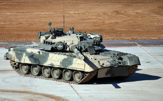 每天认识一件兵器 俄罗斯T-80主战坦克T-80坦克是苏联在T-64坦克基础上研