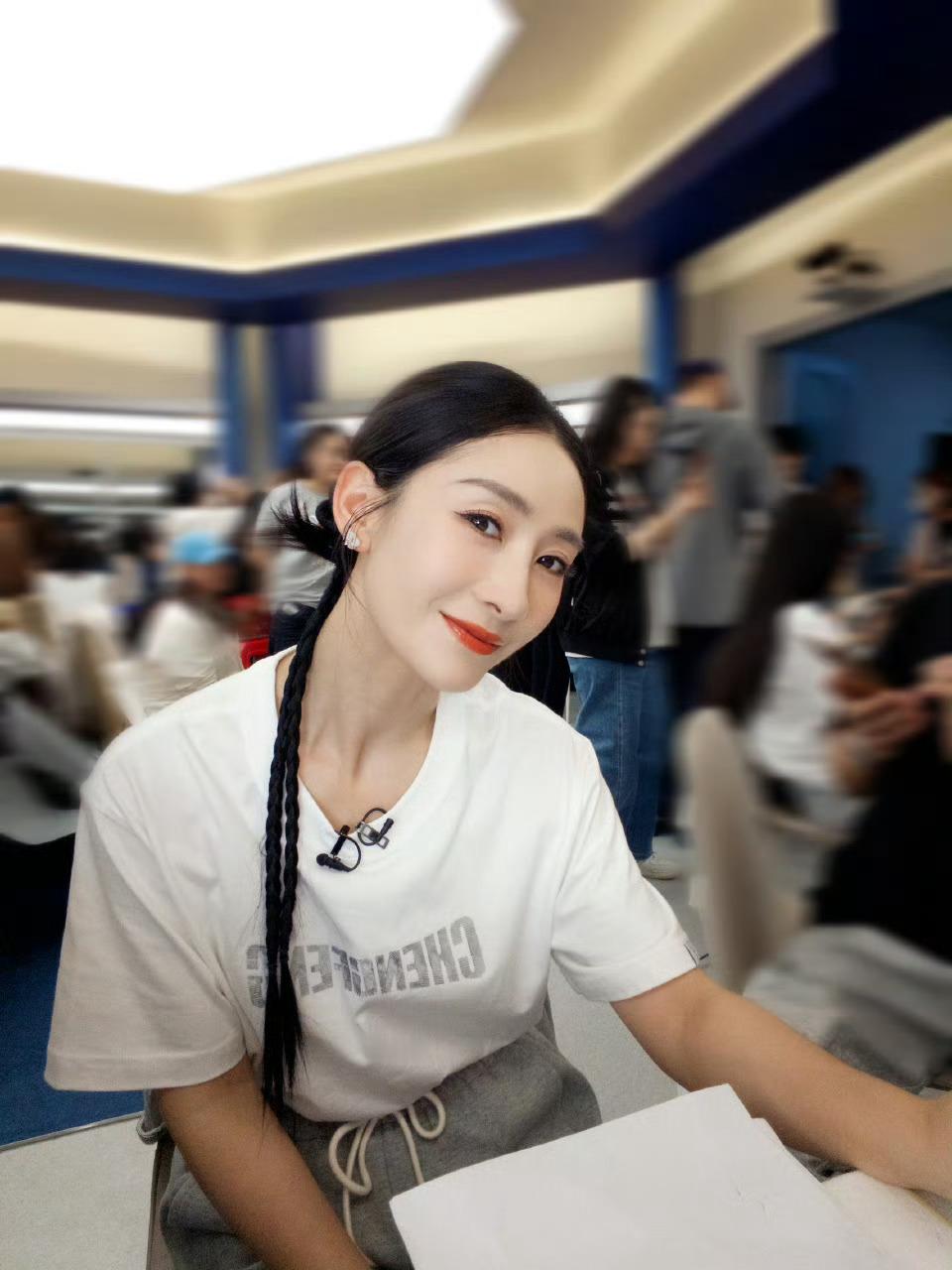 浪姐现场观众对账原来那27票和舞台比拼一点关系都没有，是后面单独投的个人喜爱度。