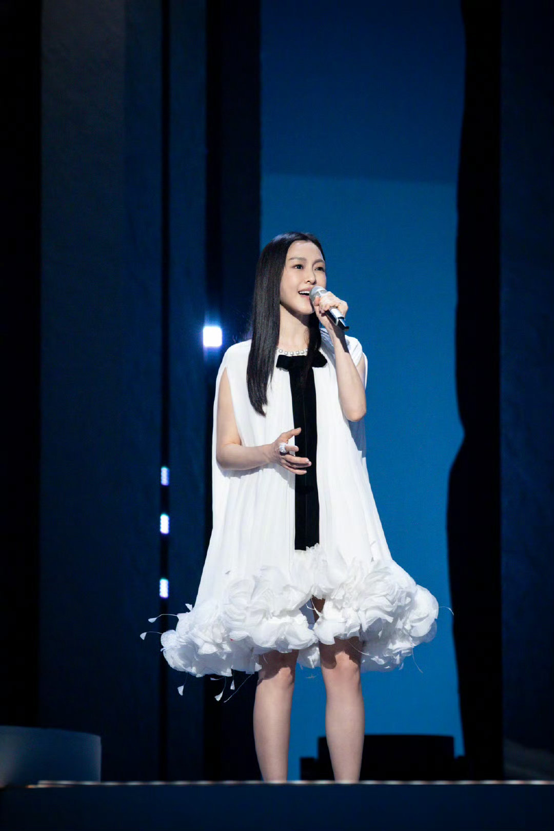 范玮琪问江语晨是周先生的歌吗乘风2026 完全是猝不及防的情怀暴击！后台这段对话