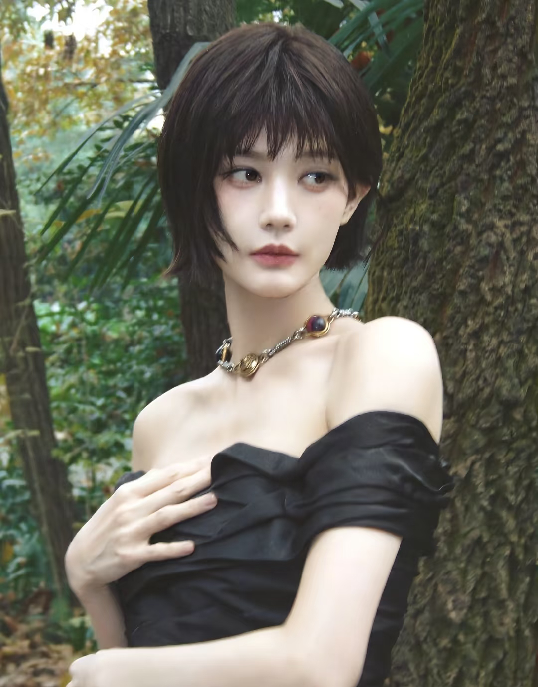 短发李一桐 芭比娃娃 完全bjd来的哇小头小脸精致无比，超绝肩颈完美比例啊啊啊啊