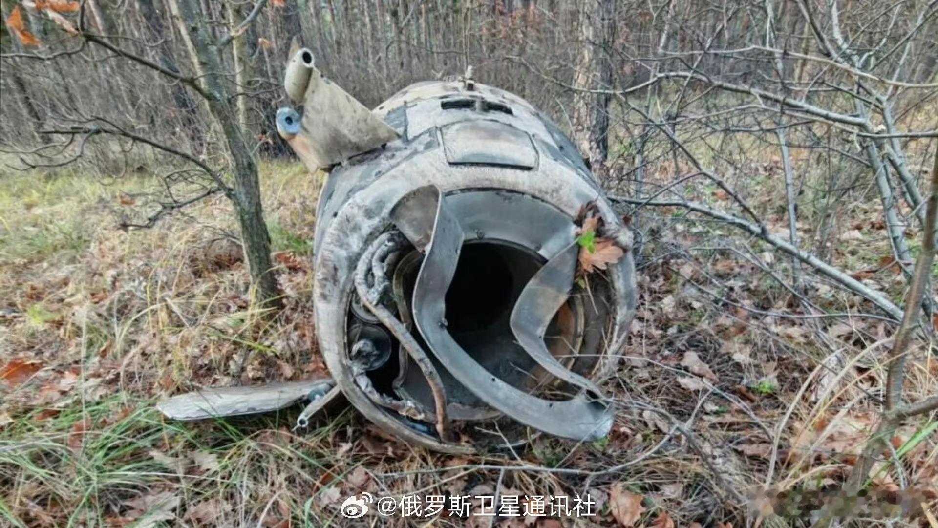 【俄国防部：乌军使用美制导弹袭击俄纵深境内的民用设施】 据俄罗斯国防部消息，基辅