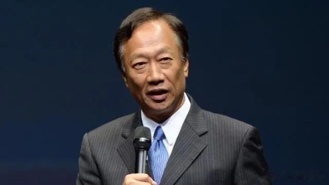 郭台铭欲搅动两岸风云，大陆终于出手敲打，宣布对富士康展开调查。一个罪恶的资本家，