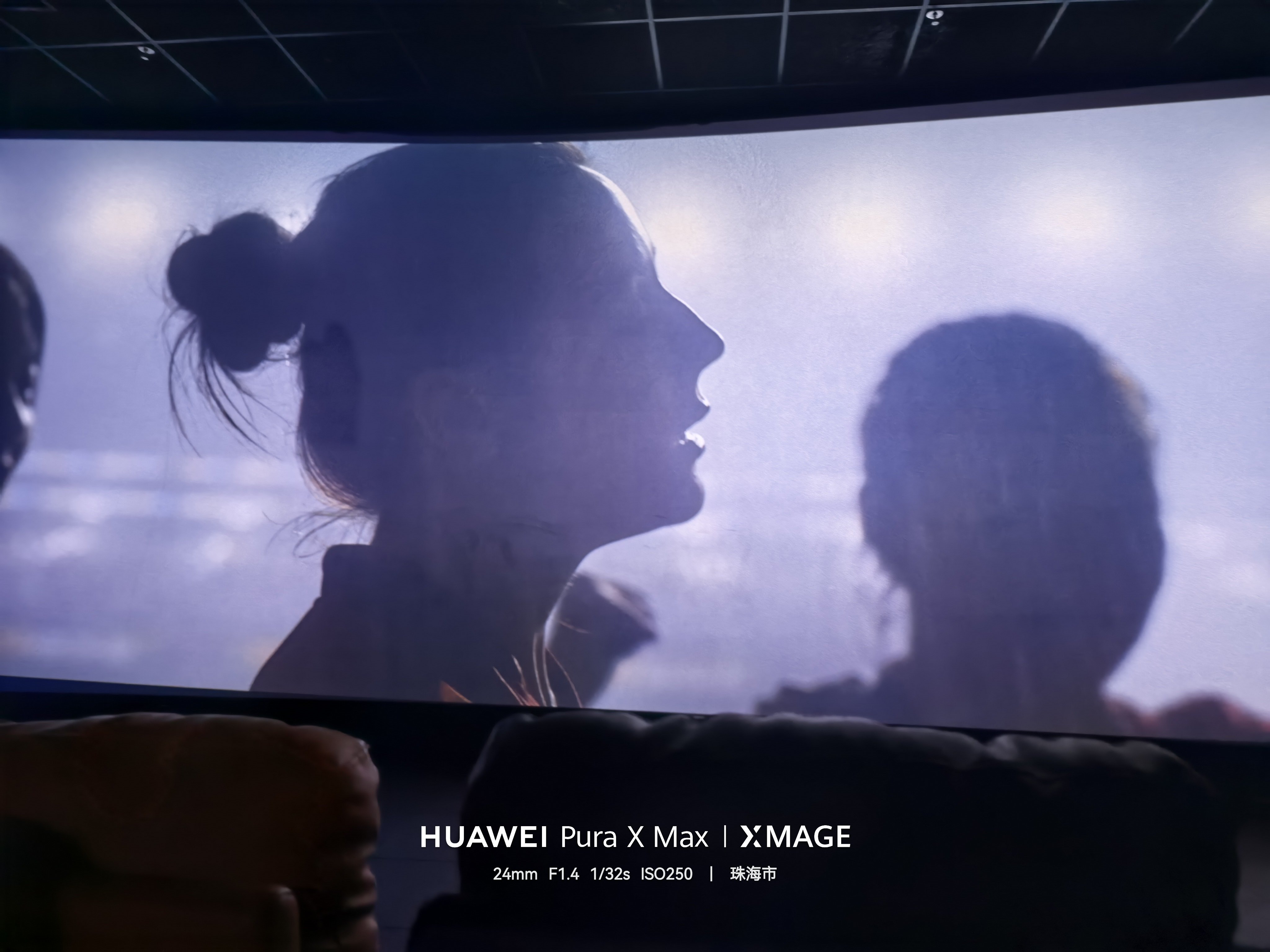 《功夫女足》口碑两极分化太严重了。豆瓣6.6，猫眼9.4，一边骂烂片一边票房破6