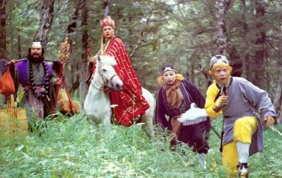 唐僧师徒四人，如来佛祖叫观音裁掉一人，如果你是观音，你会把谁裁员了？
唐僧是金蝉