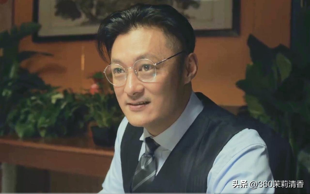 电视剧《冬城猎凶》中，梅文君（李纯  饰演）怎么都没想到，当段长河（余文乐 饰演