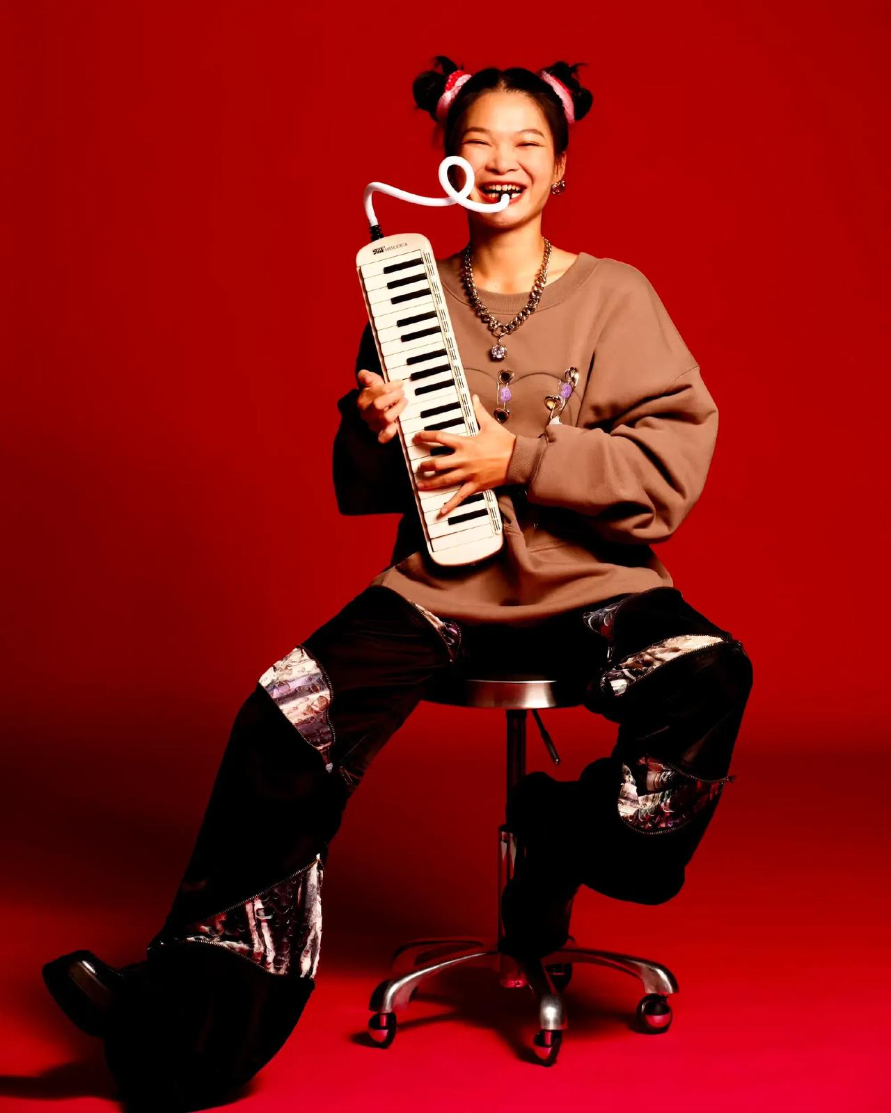 《下一站歌手》第二期歌手名单已出
标杆歌手汪峰，凡希亚，
竞演歌手7人，
苏运莹