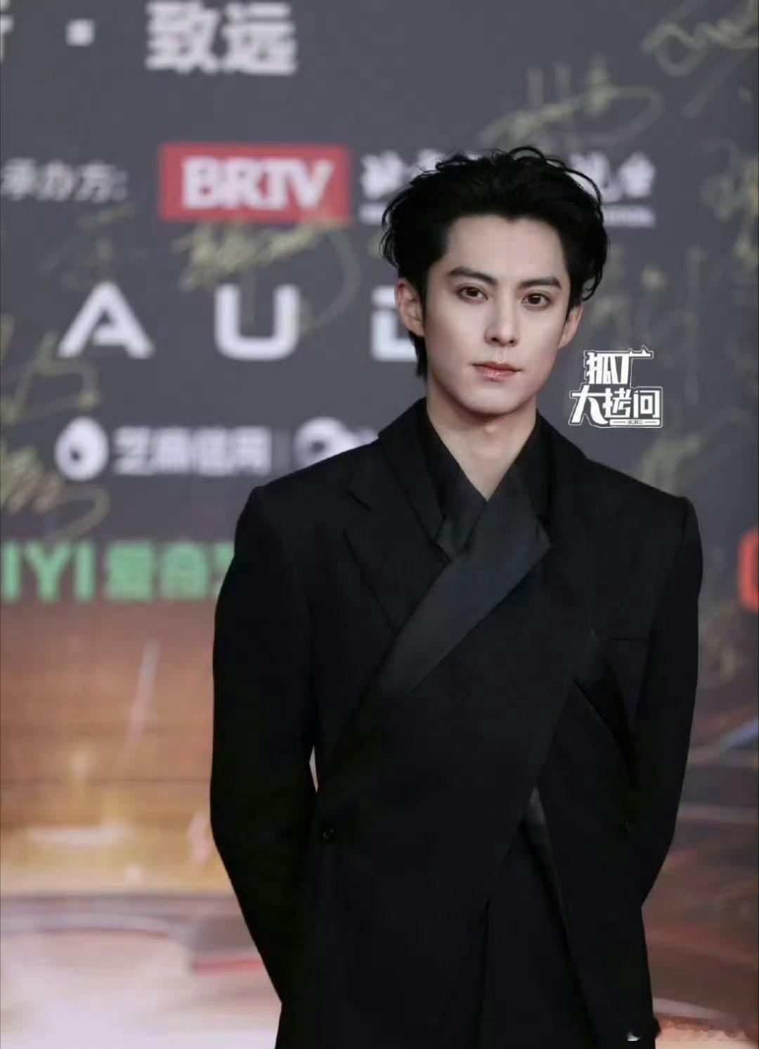 活动赫更帅 ​​​