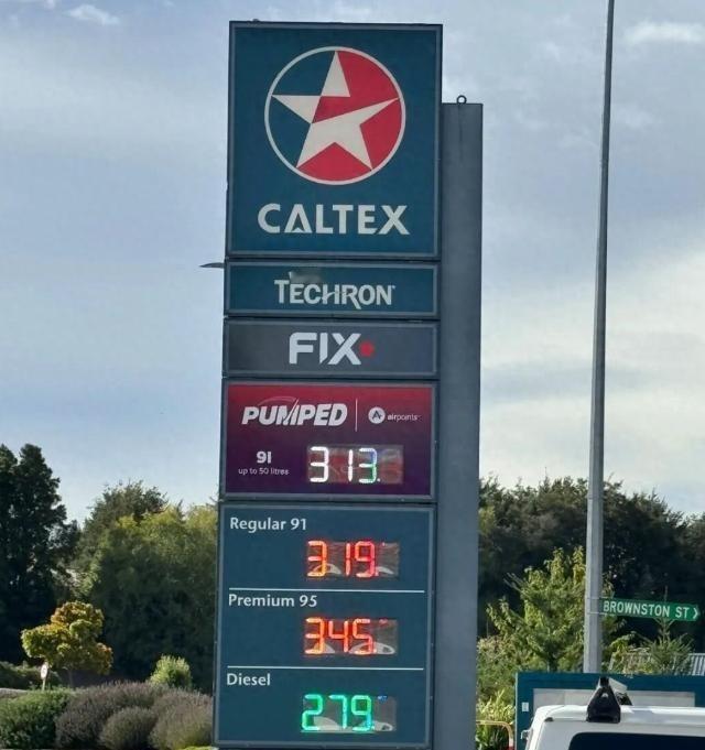 越南满世界求油，为什么没人愿意帮它？
越南原油进口结构高度集中，2025年87%