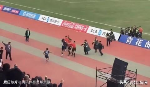 日火瓦体全国禁赛5年。这位因去年11月15日比赛退场途中，突然飞踹裁判，击打裁判