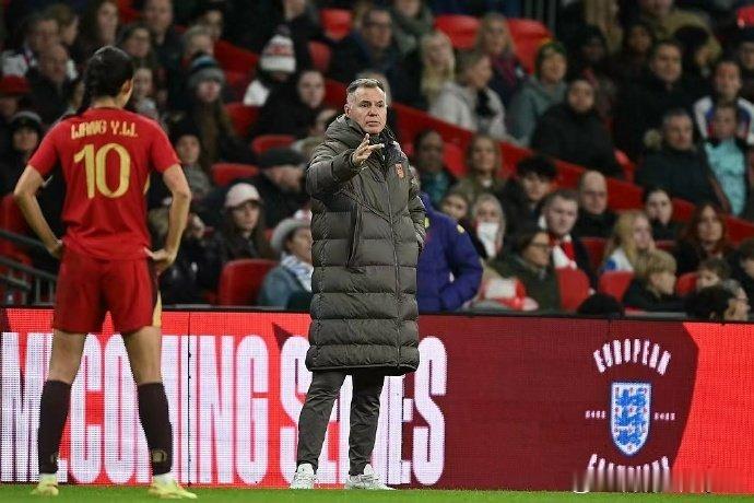 中国女足主帅米利西奇下课常卫魏将执教中国女足直播吧报道称，中国女足主帅米利西奇下