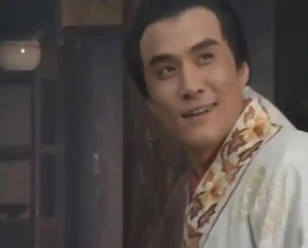 为啥说作为男人，西门庆很成功？
 
这话听起来毁三观，但放在那本书的世俗逻辑中，