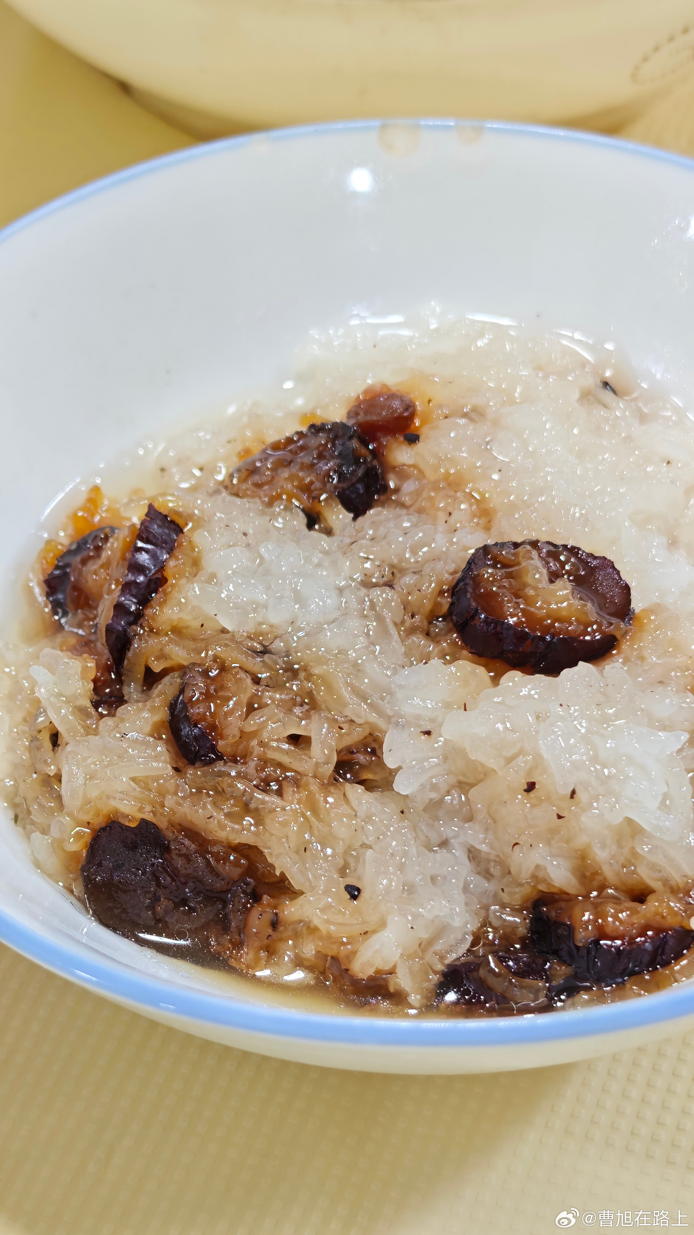 简简单单 吃个晚餐我对湘菜认识彻底发生了改变确实好吃 和在北京吃到的完全不同但不