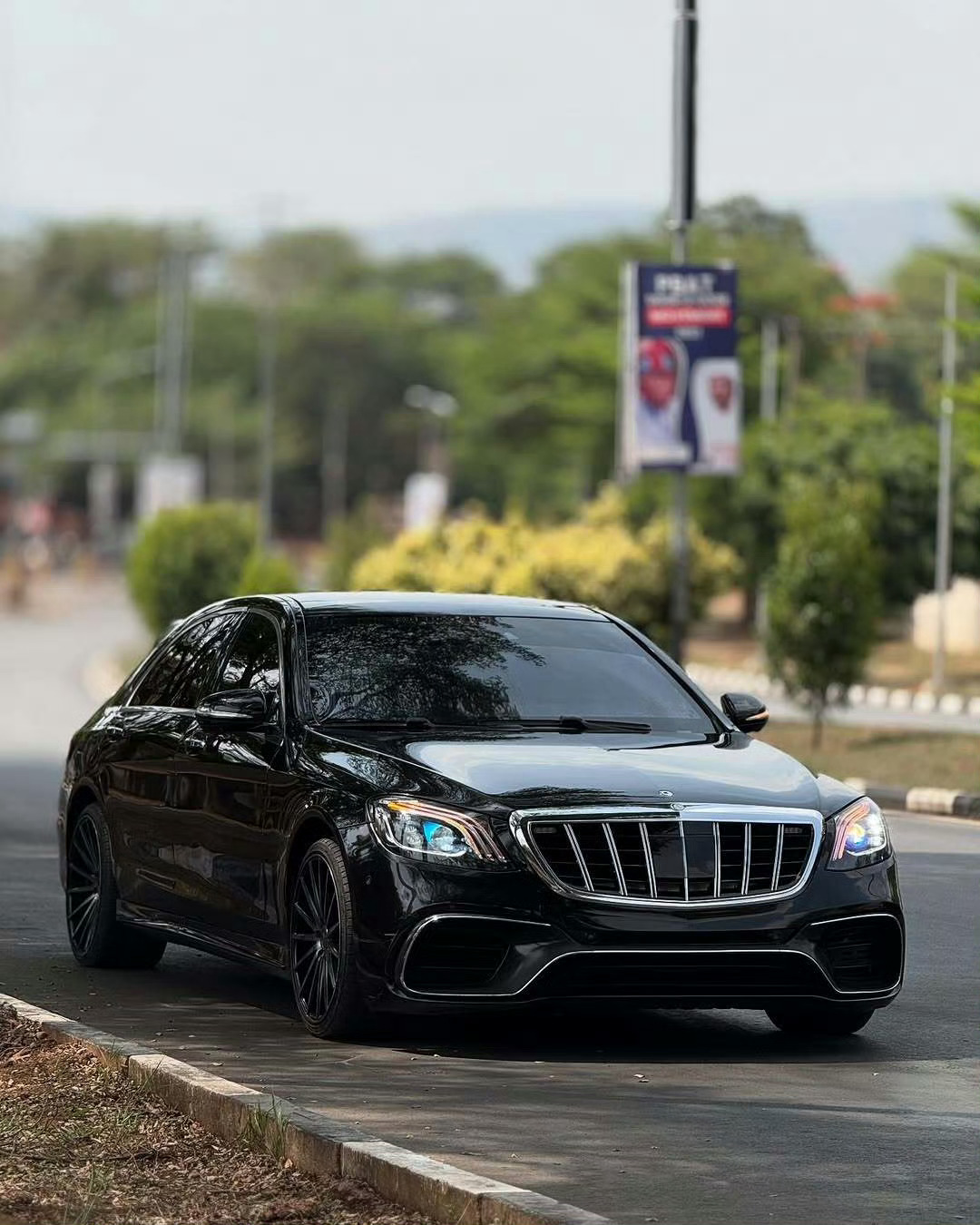 梅赛德斯–奔驰 S550 4MATIC [色][色] ​​​