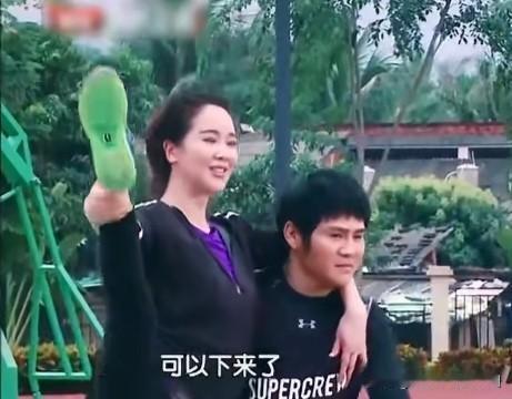 左小青何以成为综艺舞台的大赢家

近日，影视演员左小青在一档综艺节目中惊艳展示了