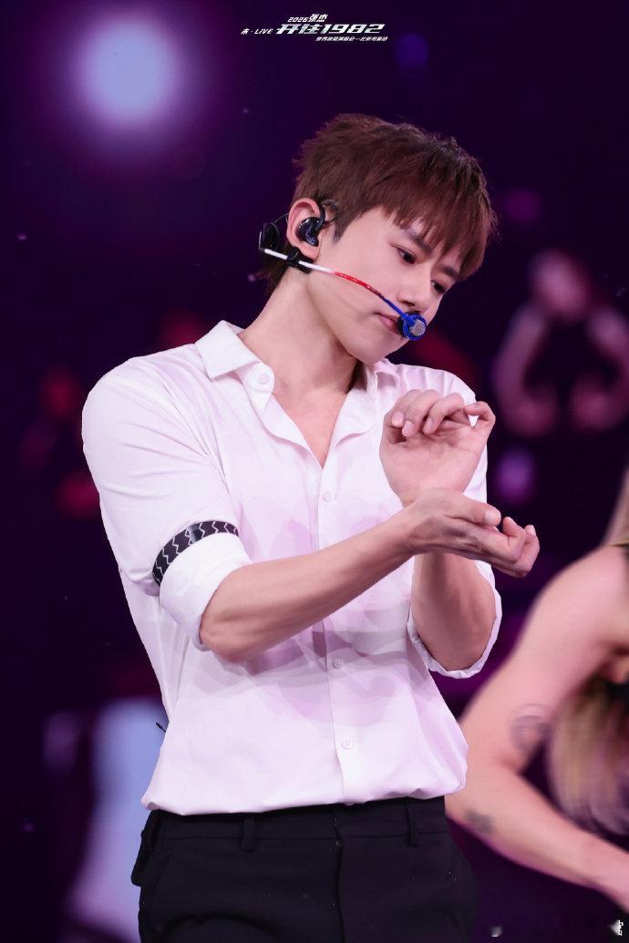 张杰唱了OneChance张杰有多久没唱OneChance了好久没听到张杰唱《O