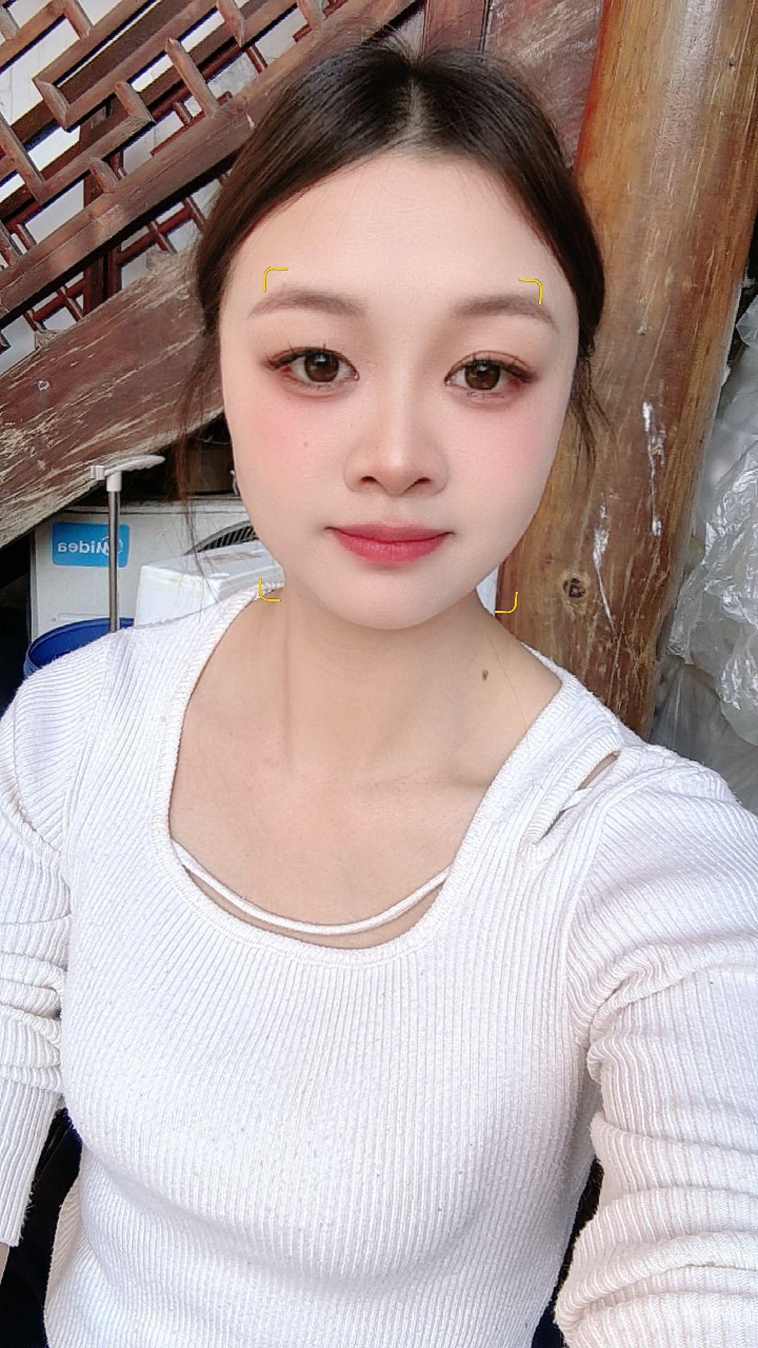 不知不觉心态就变了，好像弄丢了从前的自己，变得不善言辞，学会了沉默，学...