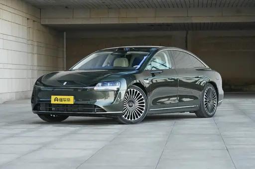 同样30万出头，买全新享界S9，还是买二手高配S9？
 
最近看享界S9，我反而