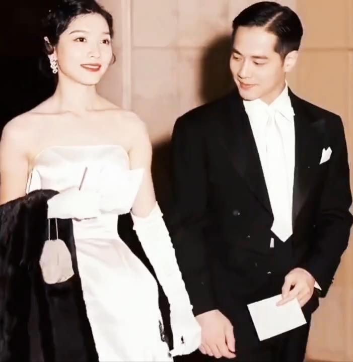 李政道天赋不仅体现在物理学领域构想，而且还有炒的一手好菜绝活，他还发明创新了许多