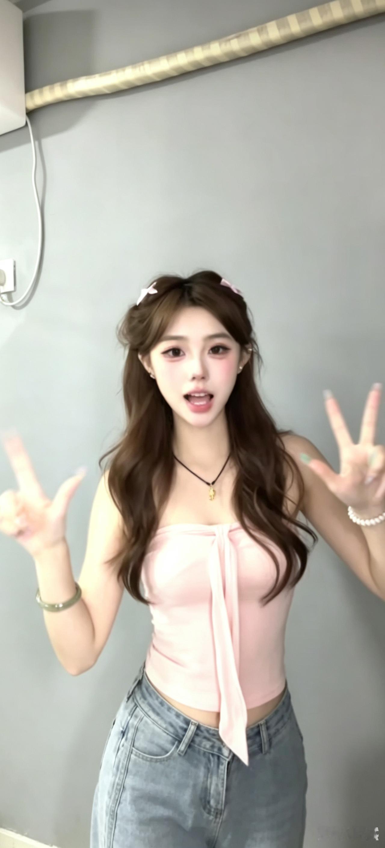 活波的小姐姐