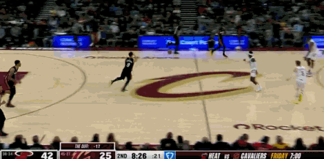 维金斯三分！！ 