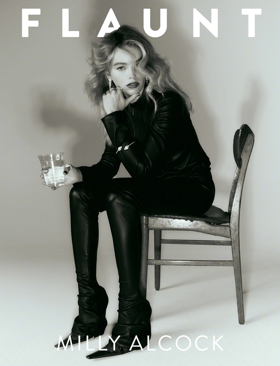 Flaunt Magazine 新期封面人物: Milly Alcock，从《龙