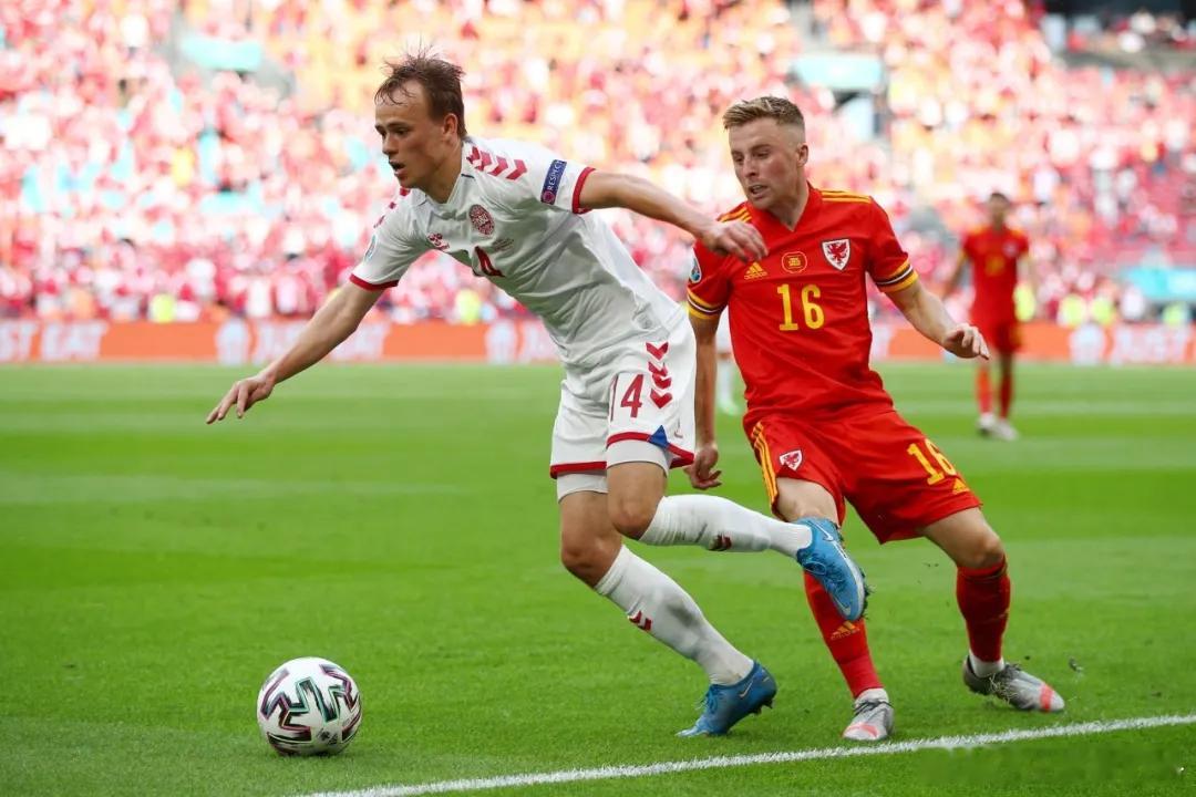 周日 欧国联看法004   丹麦vs威尔士两伍首轮均遭遇失利，丹麦世界排名21位