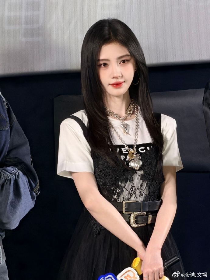 鞠婧祎亮相月鳞绮纪剧宣活动、鞠婧祎月鳞绮纪剧宣造型鞠婧祎亮相月鳞绮纪剧宣活动，鞠