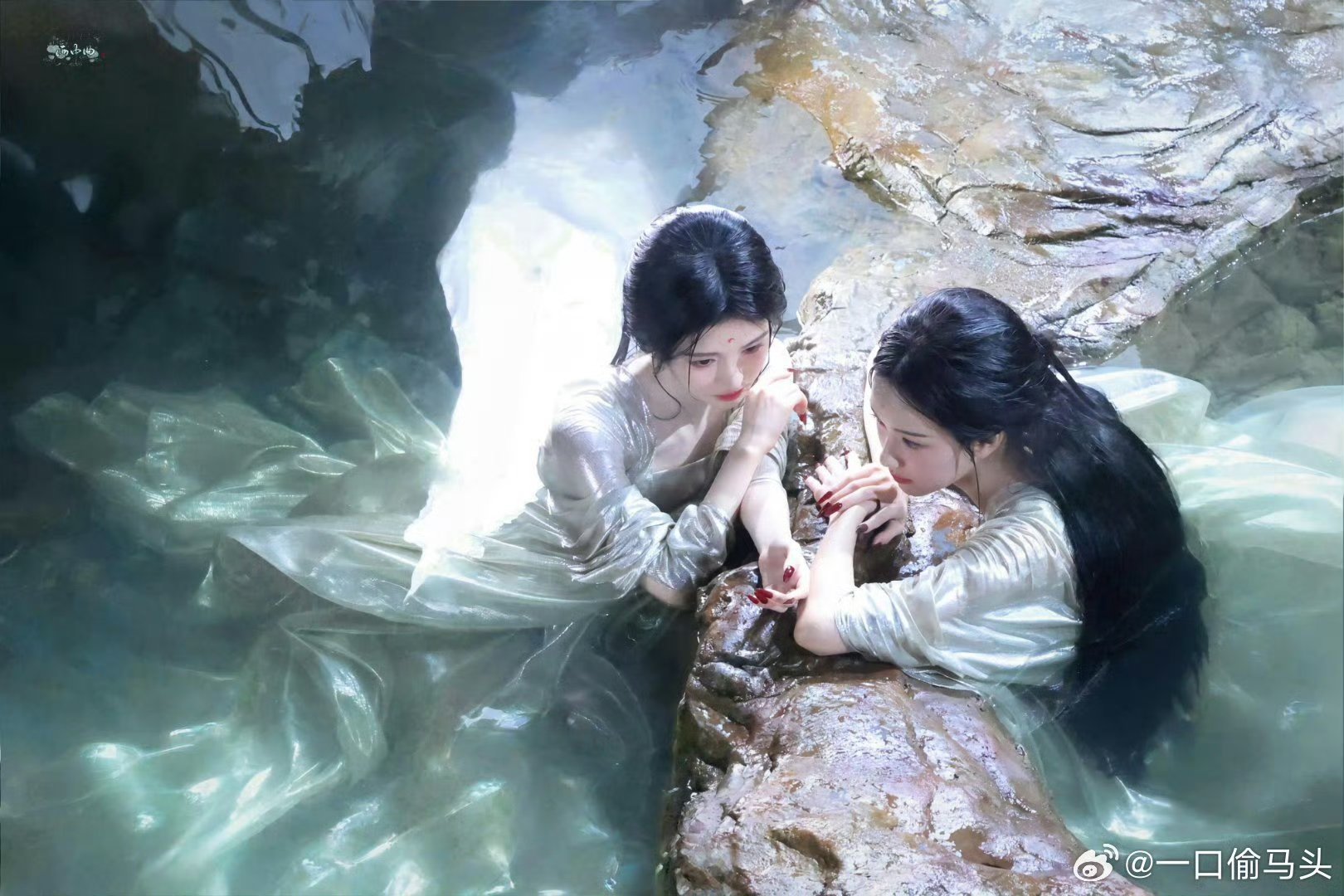 鞠婧祎陈都灵别试探了有市场鞠婧祎陈都灵有点暧昧了古装双姝，眉眼交锋皆是戏。鞠婧祎