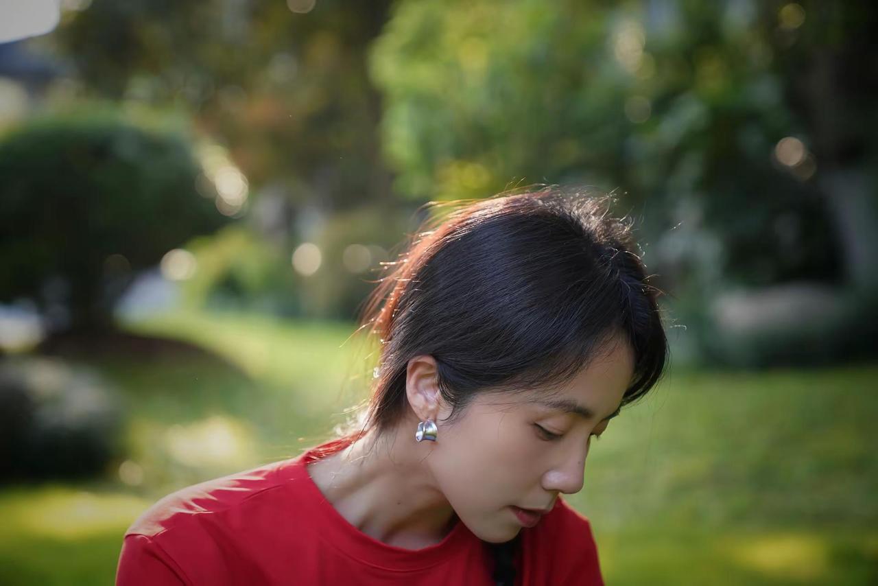 这个夏天。黄忆慈