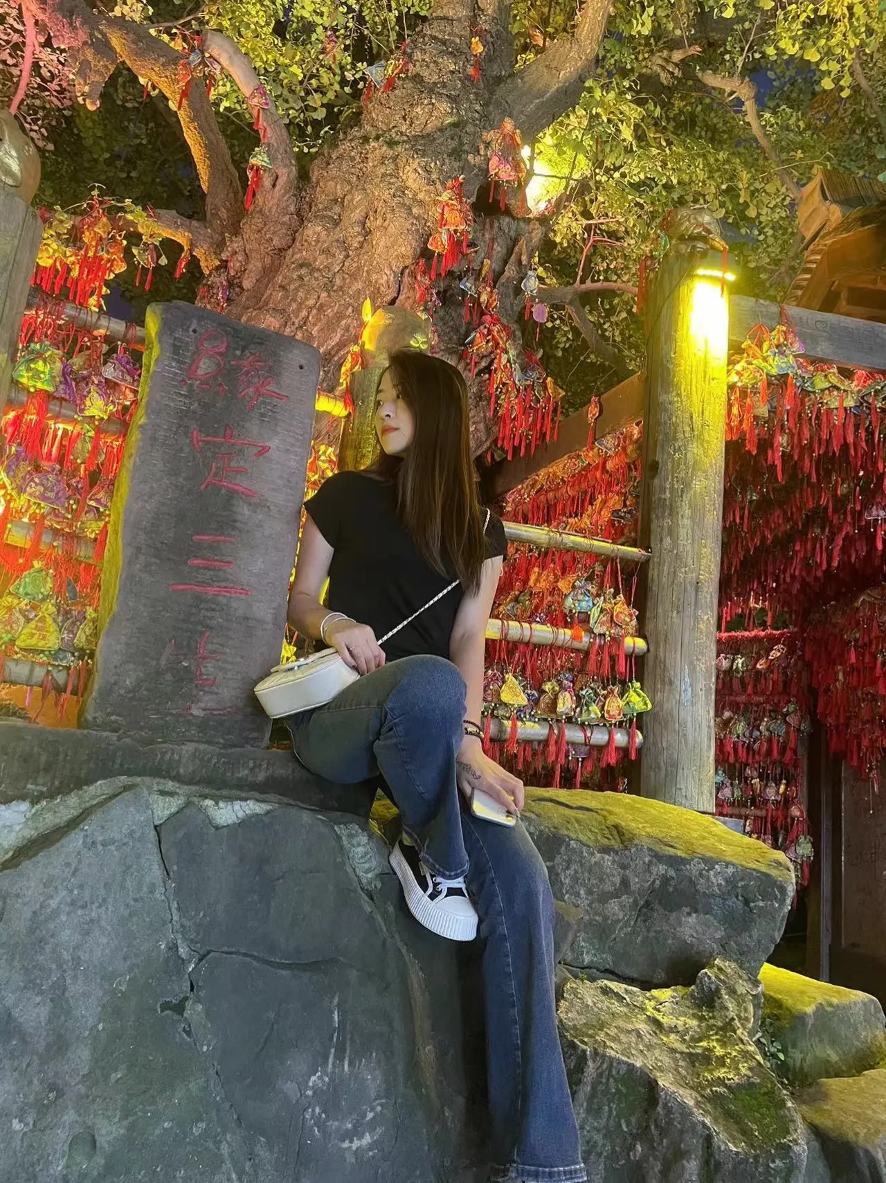 后来才发现。难得不是沟通，      是说不出的委屈和道不明的无力感