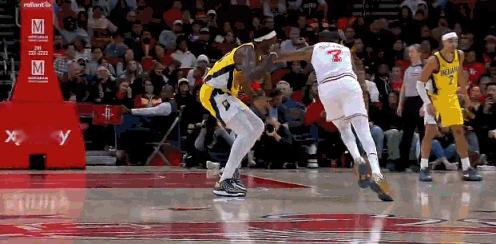 吃饭睡觉打西卡[大金牙][大金牙][大金牙]
杜兰特这个虚晃太帅了，直接把西卡晃