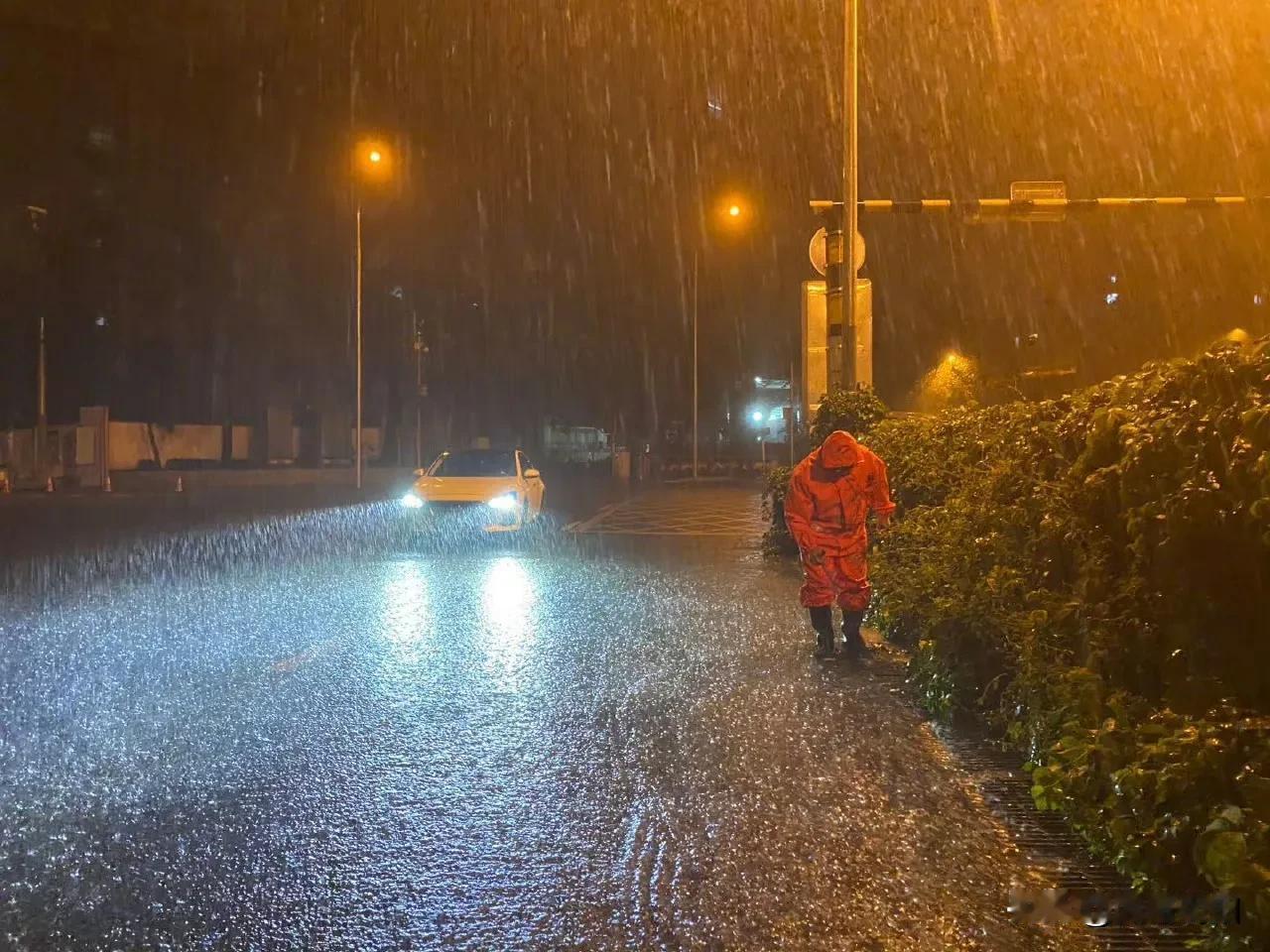 #北京本次降雨为140年来最大降雨# 北京本轮降雨为140年最大！别说60岁（上