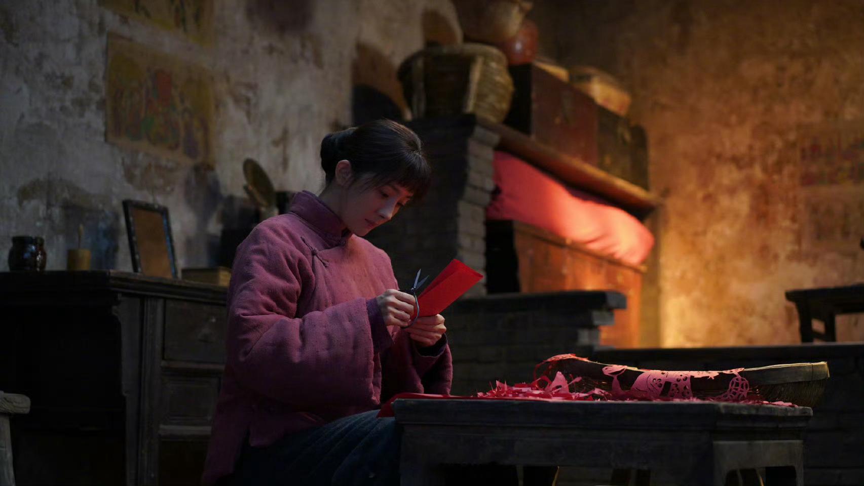 生万物海外开播宁绣绣走出国门“生万物”不止在土地，更在人心。宁绣绣的坚韧与温柔，