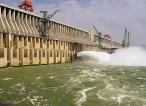 为什么美国不敢炸咱们的三峡大坝？就这么说话吧，如果只是小打小闹，那么咱们与美国大