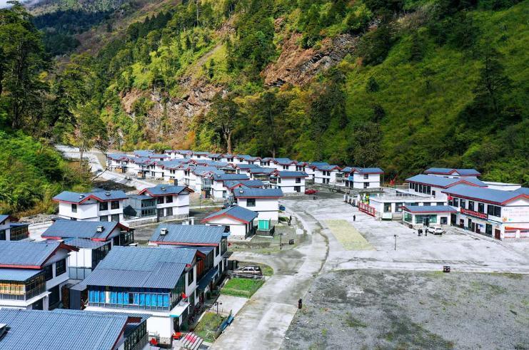 印度在藏南疯狂增兵修工事，中国反手盖 624 个网红村，直接降维打击

印度这下