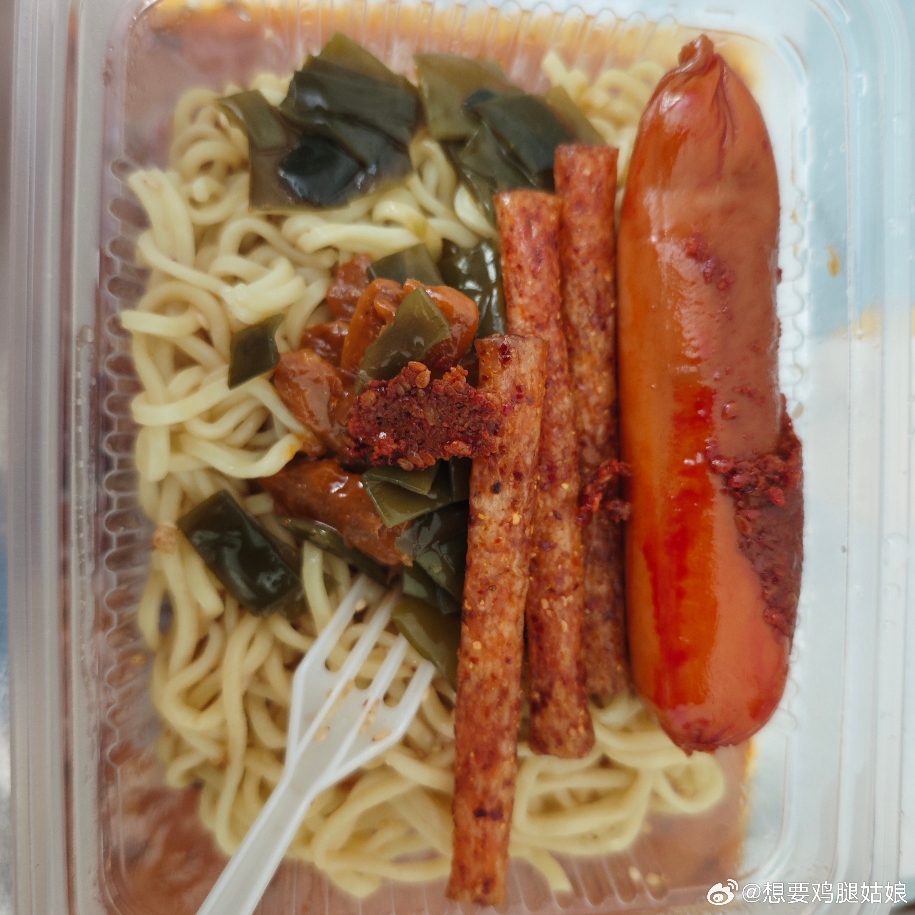 午饭[太开心][太开心]井柏然翻红信守承诺，如约兑现福利，真诚总能打动观众。剧集