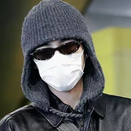 陈飞宇打耳洞了 正主突然空降超话直接炸场！亲自认证为新角色打耳洞，这份诚意谁顶得