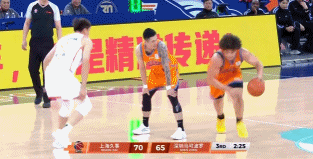 怀特塞德打得很霸气，主打末节很难得，内线翻江倒海有王霸之气

怀特塞德今天拿双2