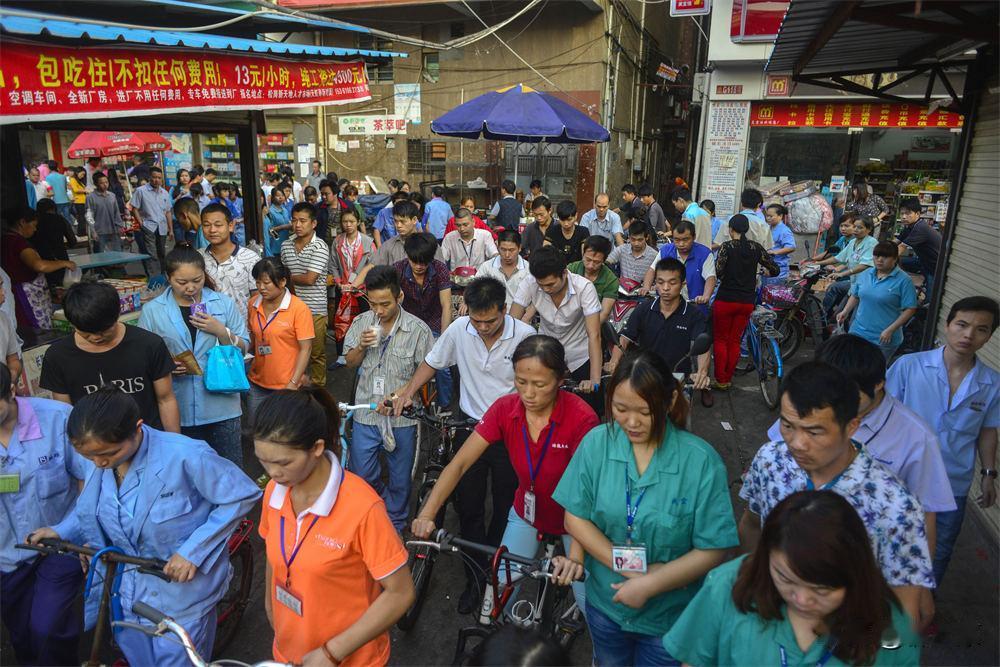 很多“三和大神”都快饿死了，明明无依无靠，为什么直接进监狱换个活着的机会呢？
