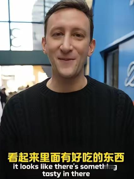 我好奇查了一下埃文・凯尔的现状。

不查不知道，一查真意外！

本来以为他已经回