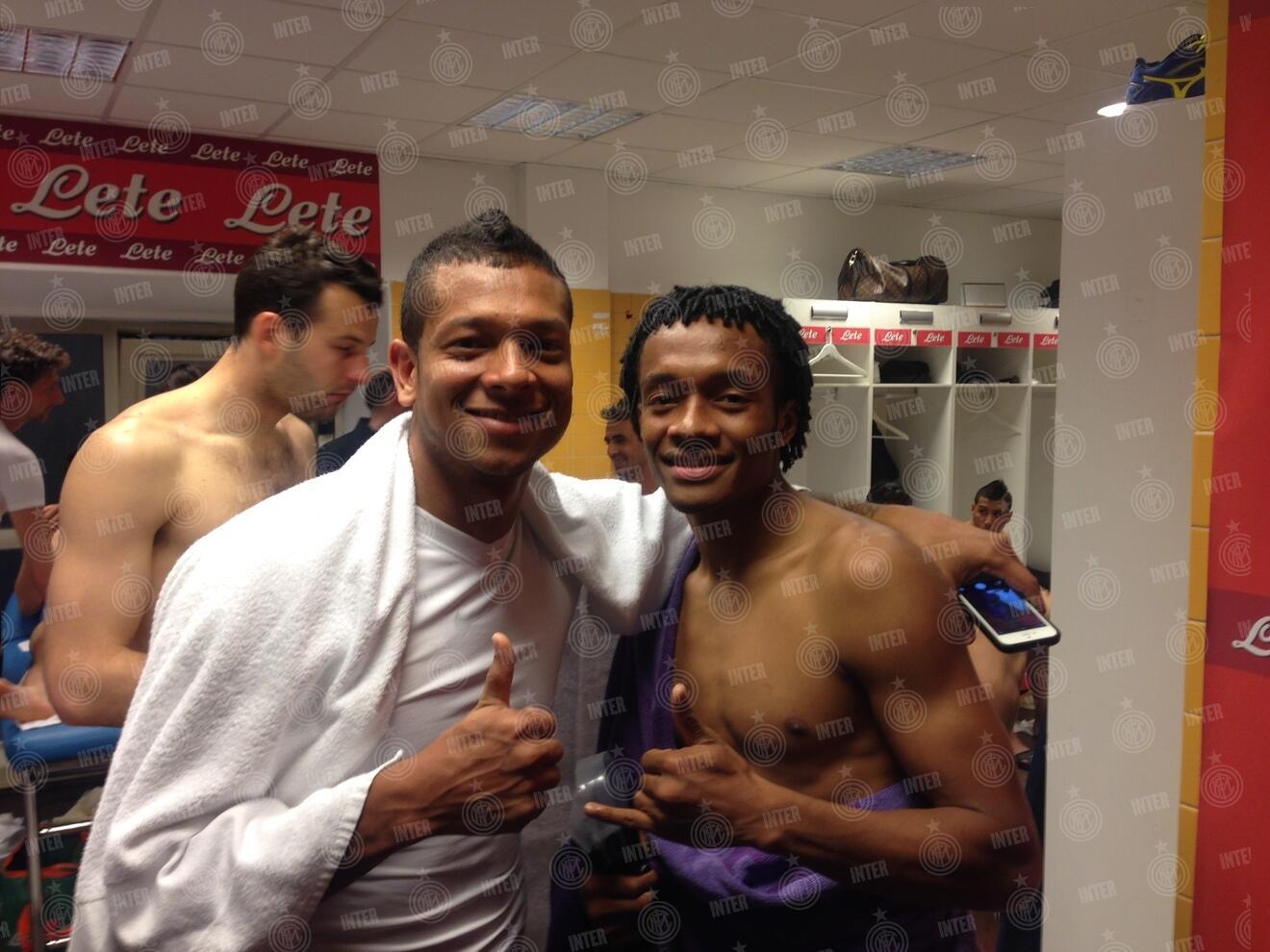 2014年武奇尼奇和瓜林的交易被叫停的时候，武奇尼奇在前往米兰的飞机上，瓜林把自